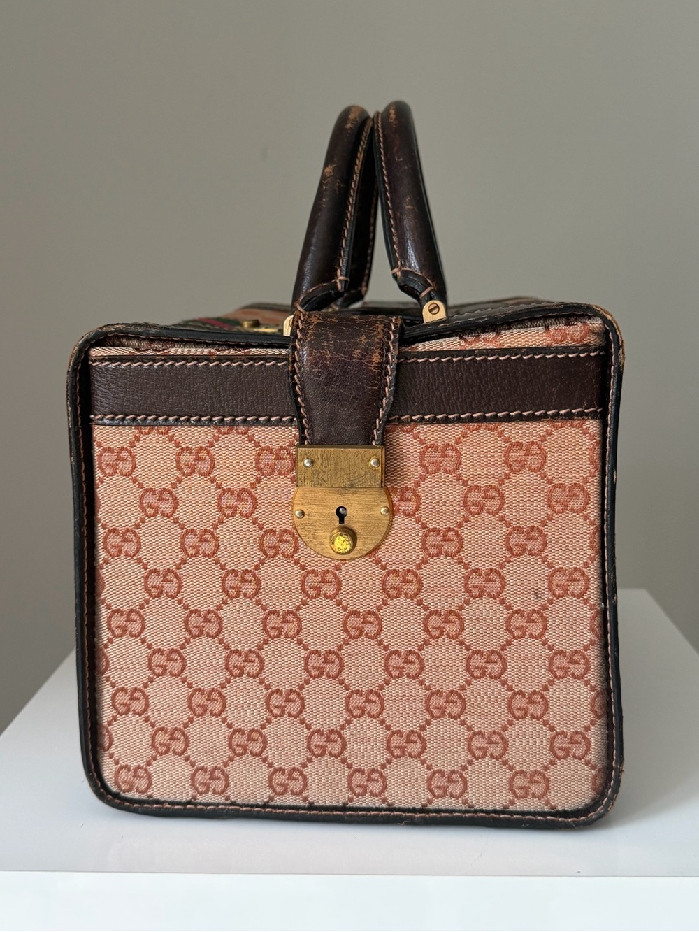 Vintage Gucci GG Supreme Sherry Web Train Case Vanity Bag - Picture 3 of 16